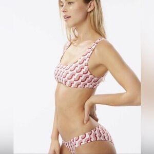 👙🏖️🌊Solid & Striped brand Red and White Geometric Patterned Bikini Top * Rare *
